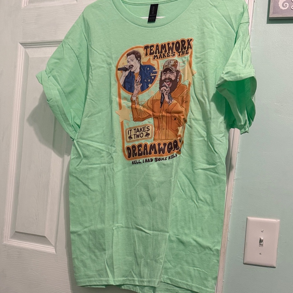 🌹Gildan Mint Green‎ Teamwork Graphic Tee. NWOT